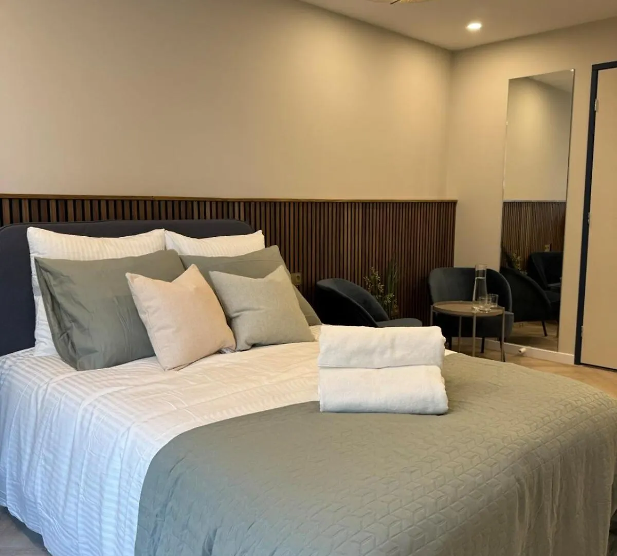 The Stylish Gem Of Den Haag Aprt R1 Apartment