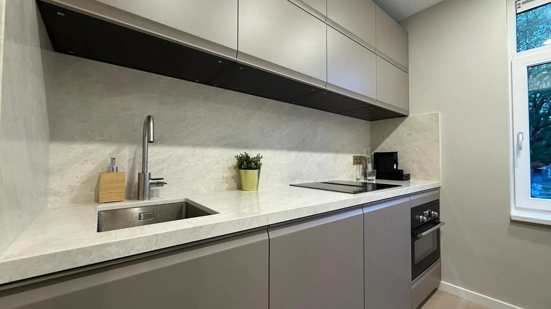 The Stylish Gem Of Den Haag Aprt R1 Apartment