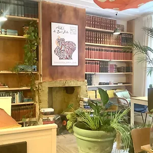 Bookstor Atelier Bed & Breakfast